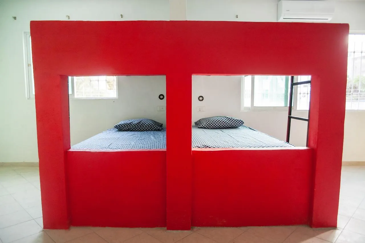Coco Hostel Канкун Гостевой дом